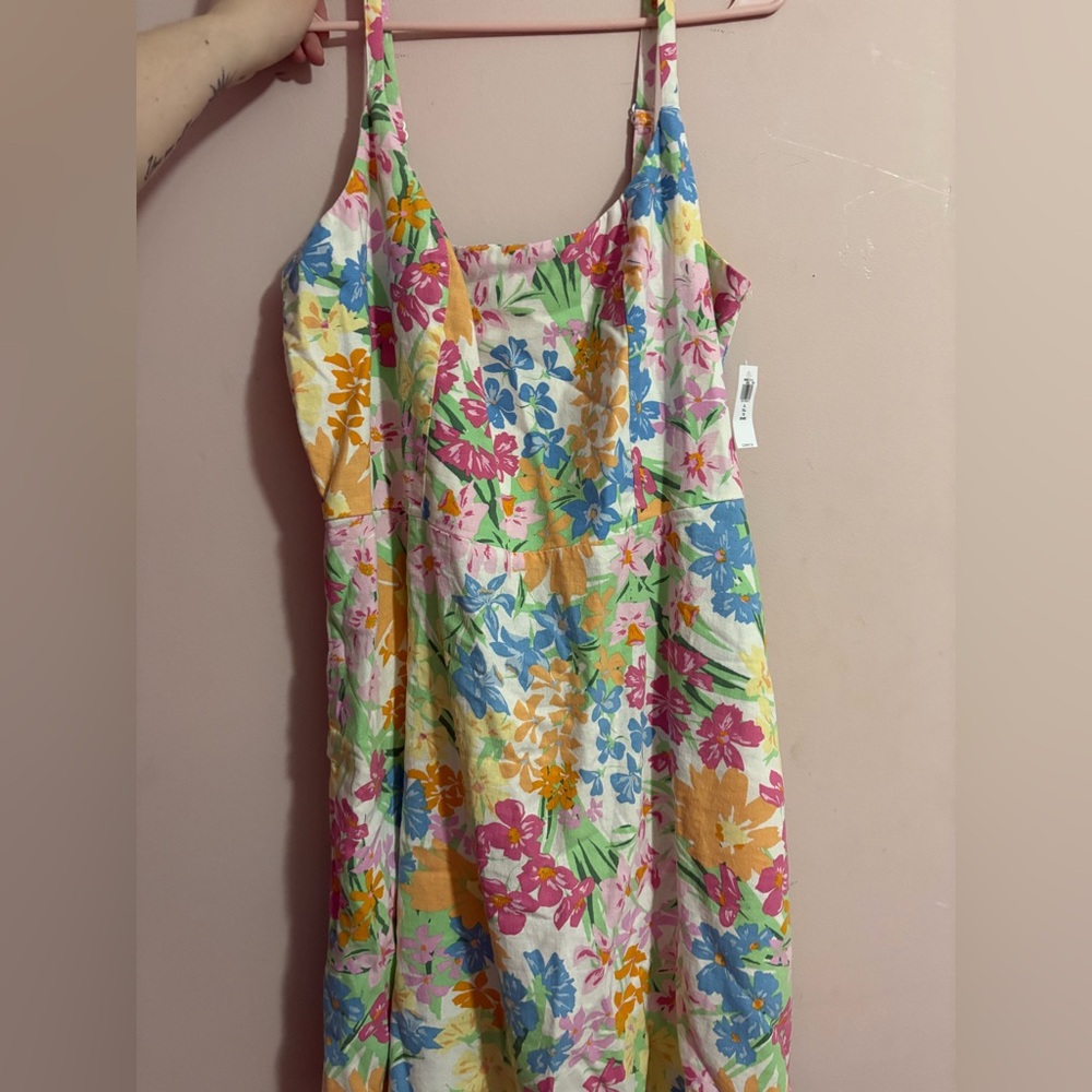 ⭐️NWT Old Navy dress women’s XL tall white with floral print